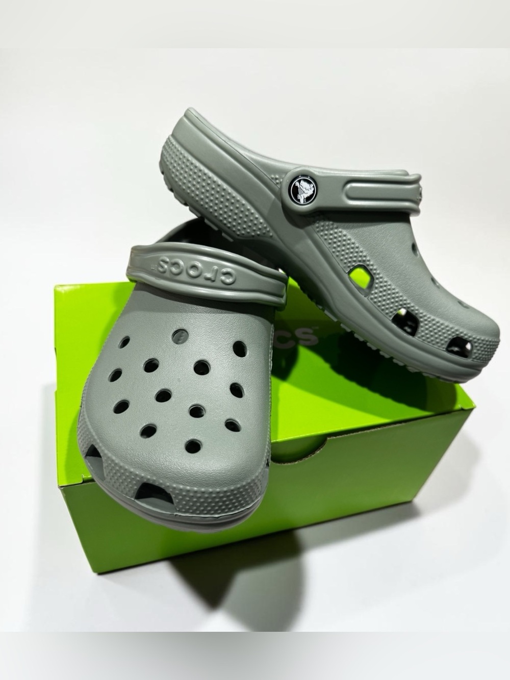 NWT Crocs Classic Clog Kids J5 Moss Green Unisex Slip On Shoes